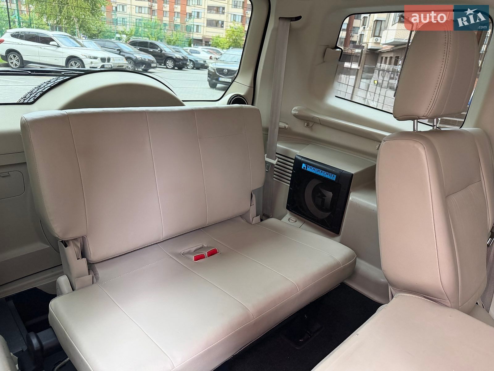 Mitsubishi Pajero Wagon 2009 VIN JMBLYV97W8J003568 фото оголошення 7 з 11