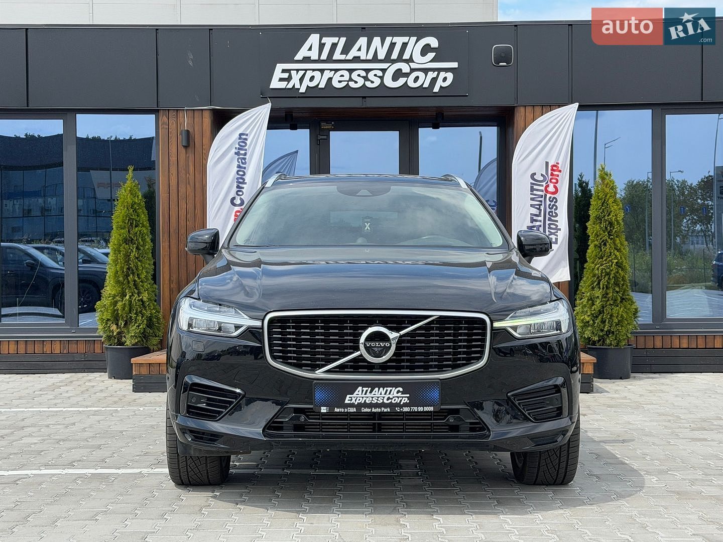 Volvo XC60 2018 VIN LYVBR0DLXKB247616 фото оголошення 3 з 19