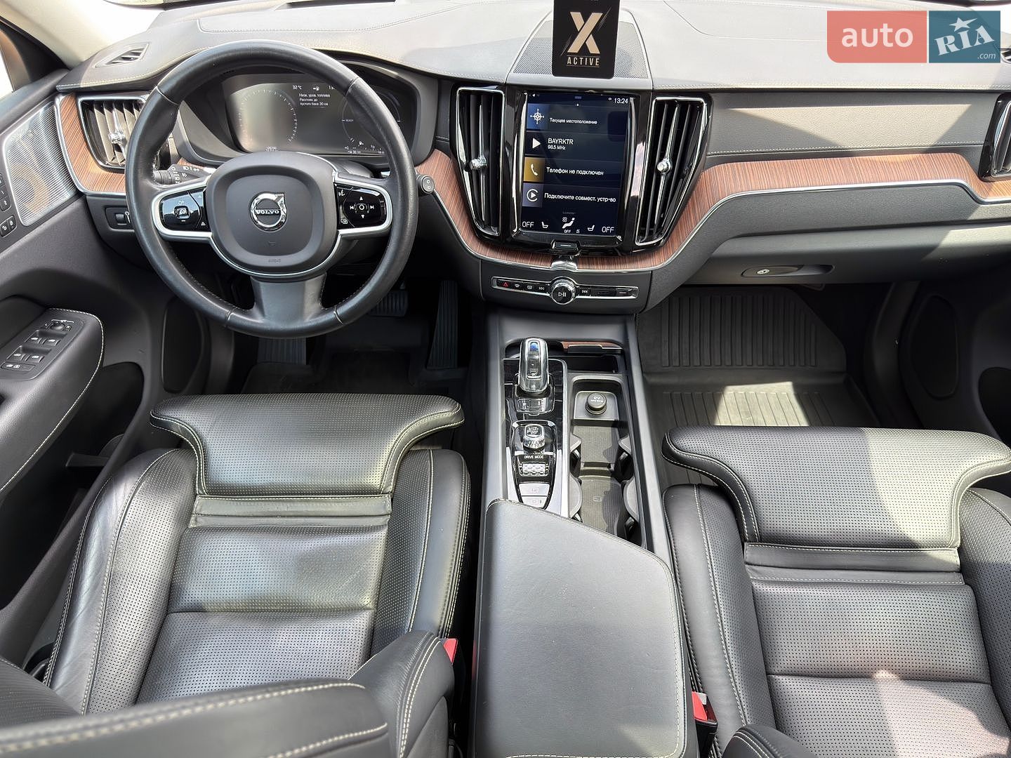 Volvo XC60 2018 VIN LYVBR0DLXKB247616 фото оголошення 12 з 19