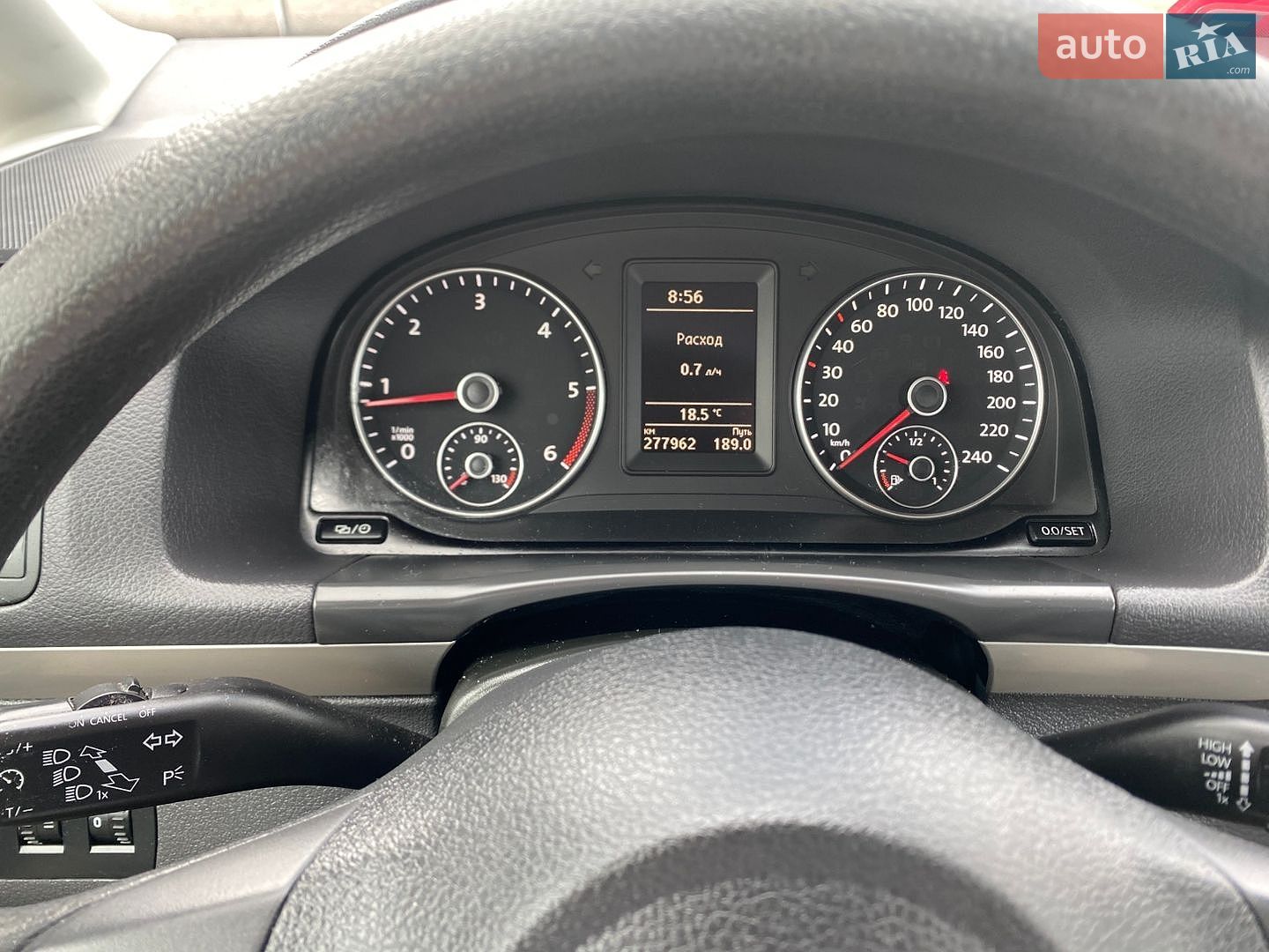 Volkswagen Touran 2014 VIN WVGZZZ1TZFW040716 фото оголошення 11 з 42