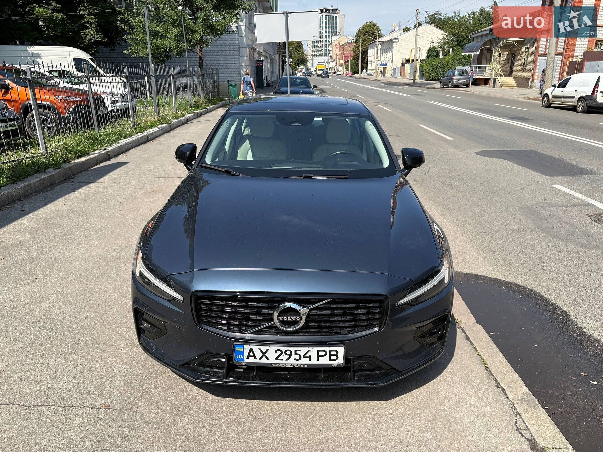 Volvo S60 2021 VIN 7JR102TZ9MG118072 фото оголошення 7 з 14