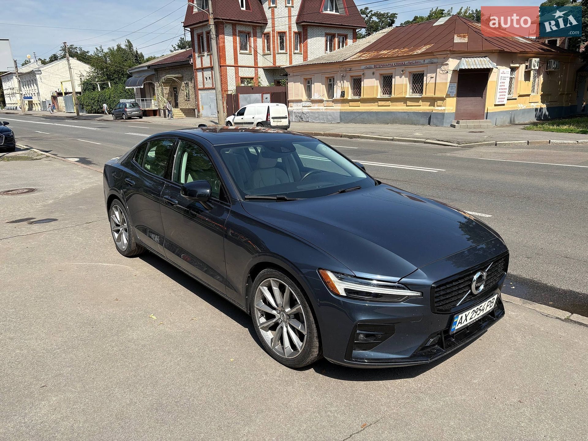 Volvo S60 2021 VIN 7JR102TZ9MG118072 фото оголошення 8 з 14
