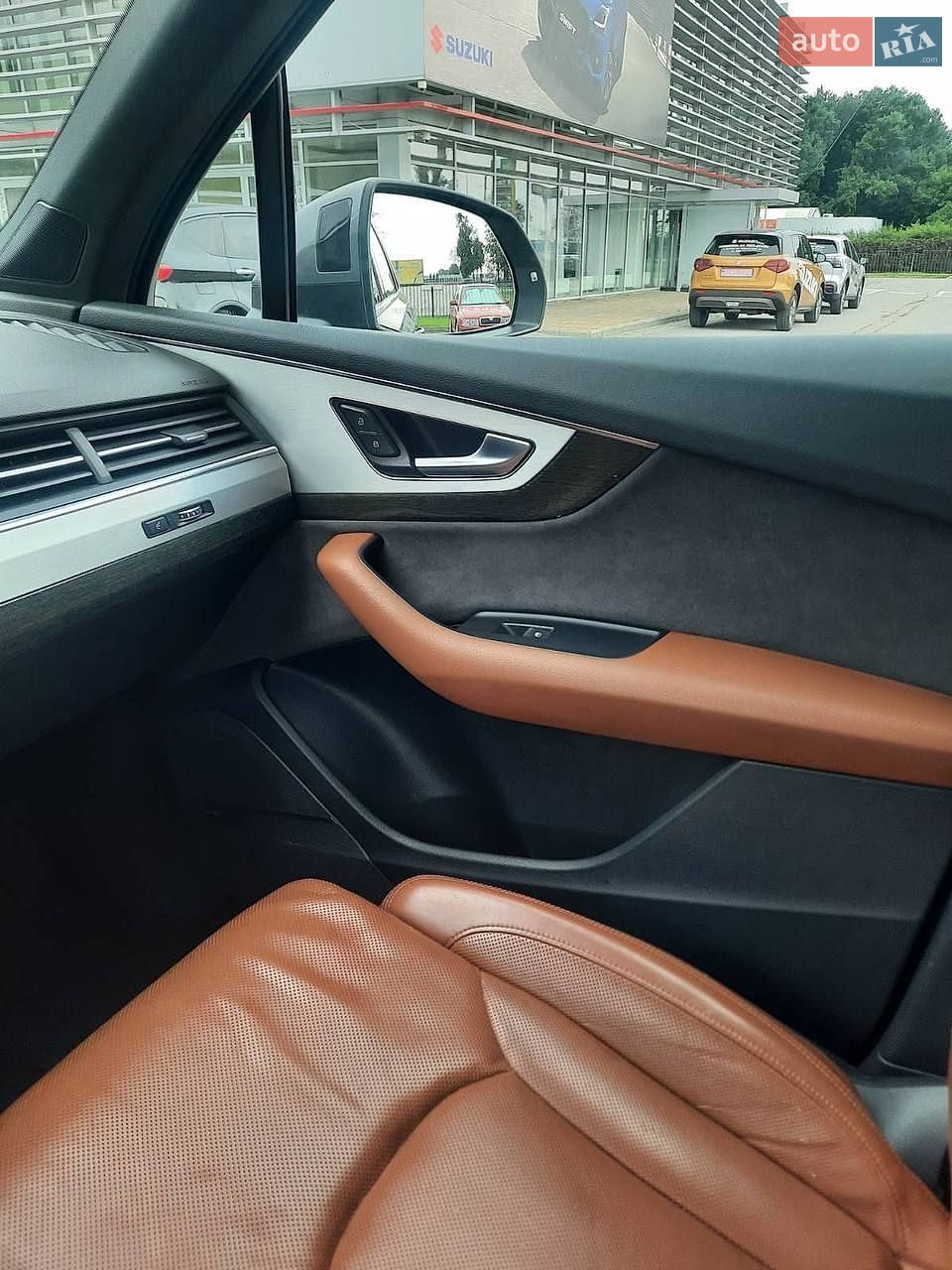 Audi Q7 2016 VIN WA1WAAF74HD016475 фото оголошення 13 з 22