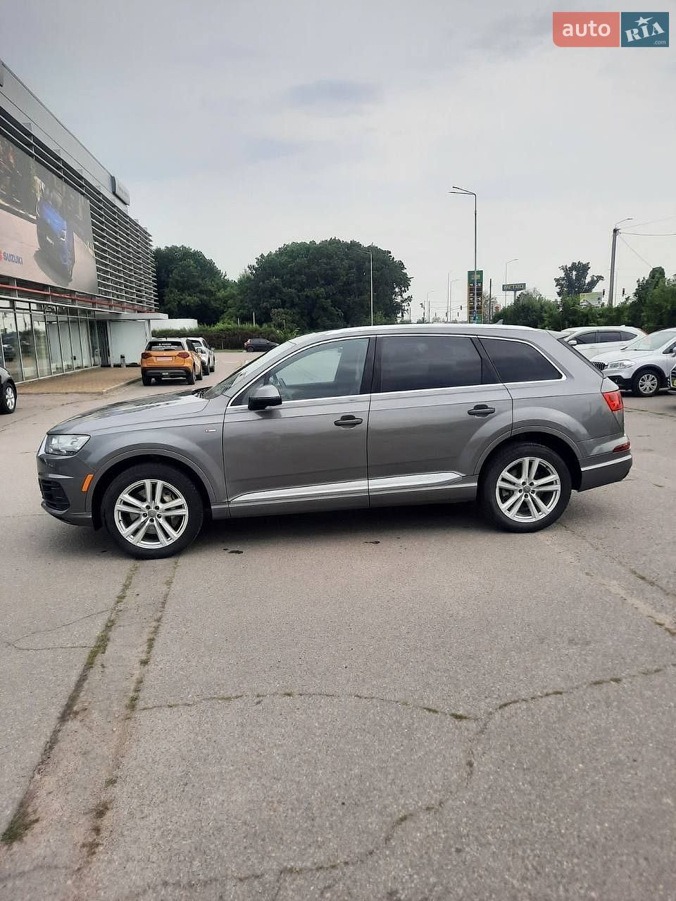 Audi Q7 2016 VIN WA1WAAF74HD016475 фото оголошення 2 з 22