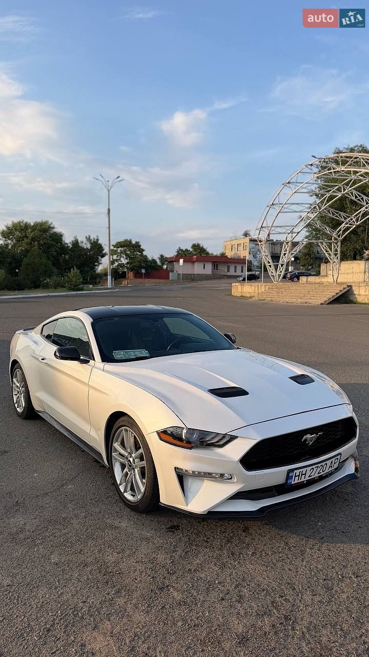 Ford Mustang 2017 VIN 1FA6P8TH7H5292174 фото оголошення 3 з 21