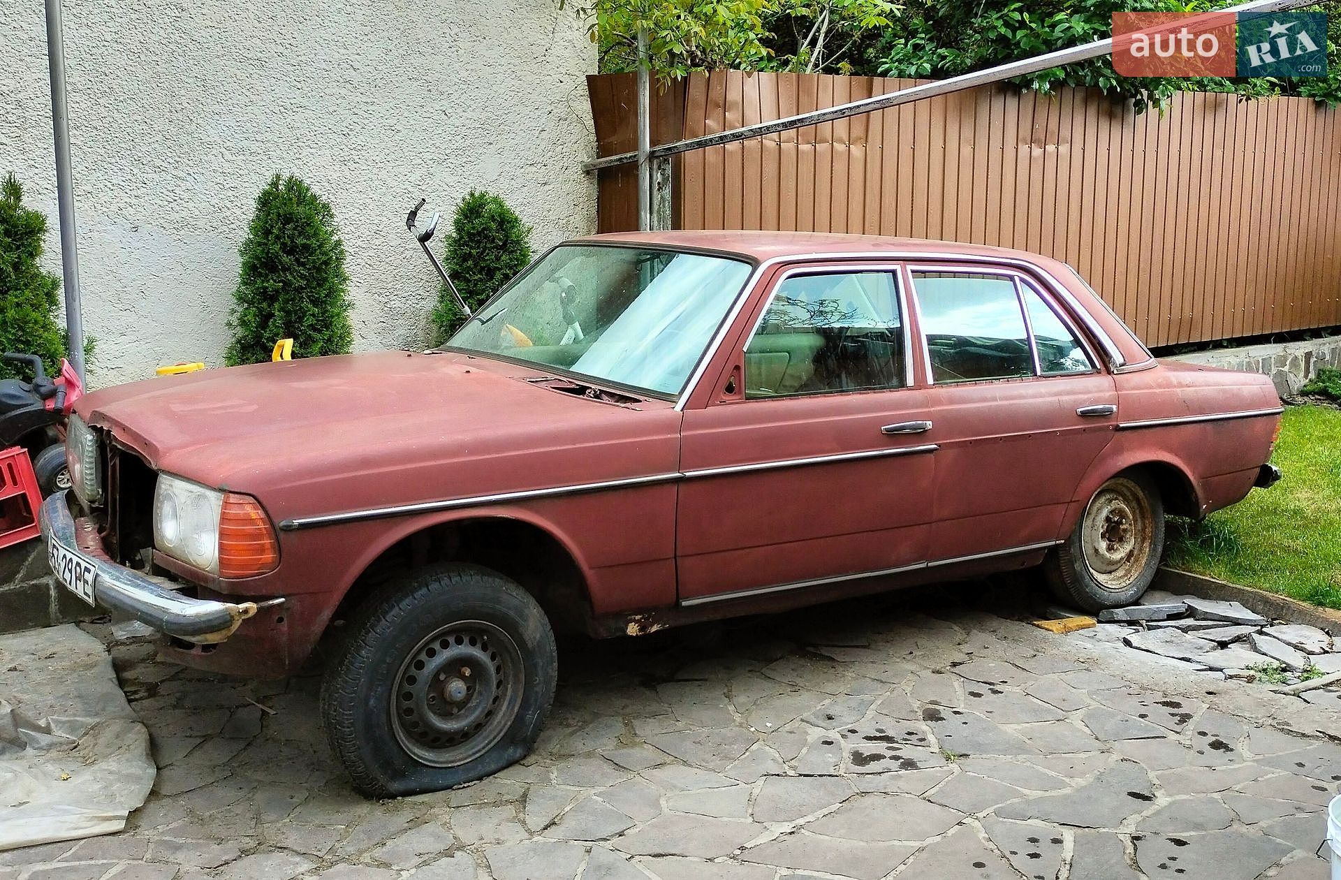 Mercedes-Benz 190 1982 VIN WDB12322310123942 фото оголошення 2 з 8
