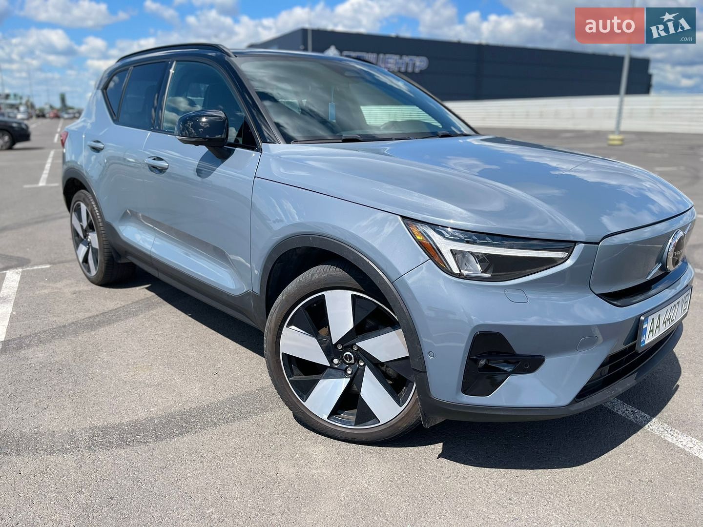 Volvo XC40 2022 VIN YV4ED3UW3P2032141 фото оголошення 5 з 10