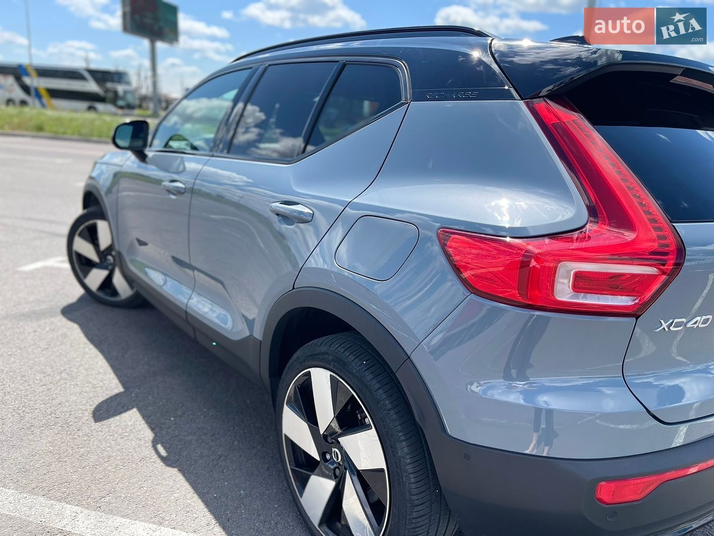Volvo XC40 2022 VIN YV4ED3UW3P2032141 фото оголошення 7 з 10