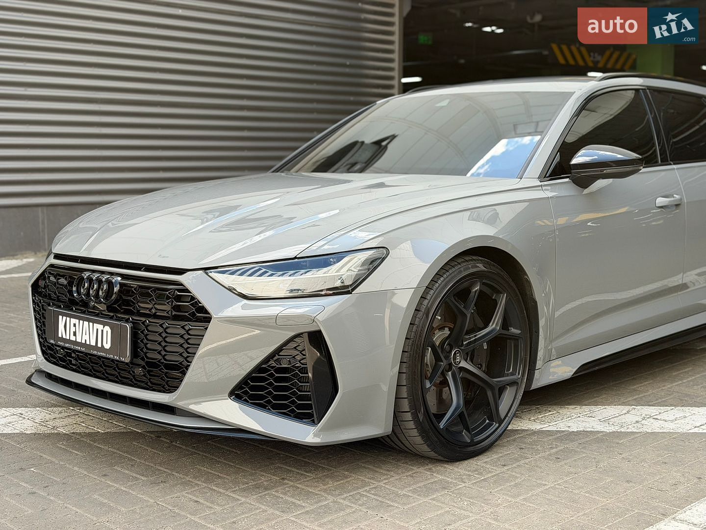 Audi RS6 2020 VIN WUAZZZF20MN901813 фото оголошення 2 з 24