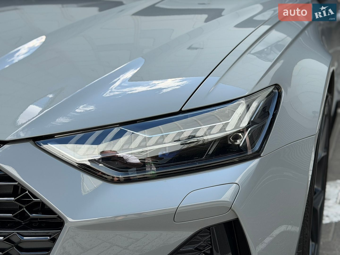 Audi RS6 2020 VIN WUAZZZF20MN901813 фото оголошення 3 з 24