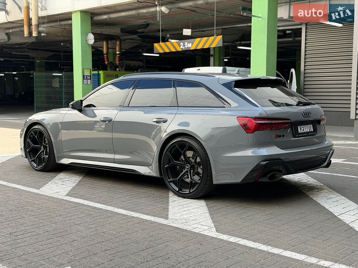 Audi RS6 2020 VIN WUAZZZF20MN901813 фото оголошення 5 з 24