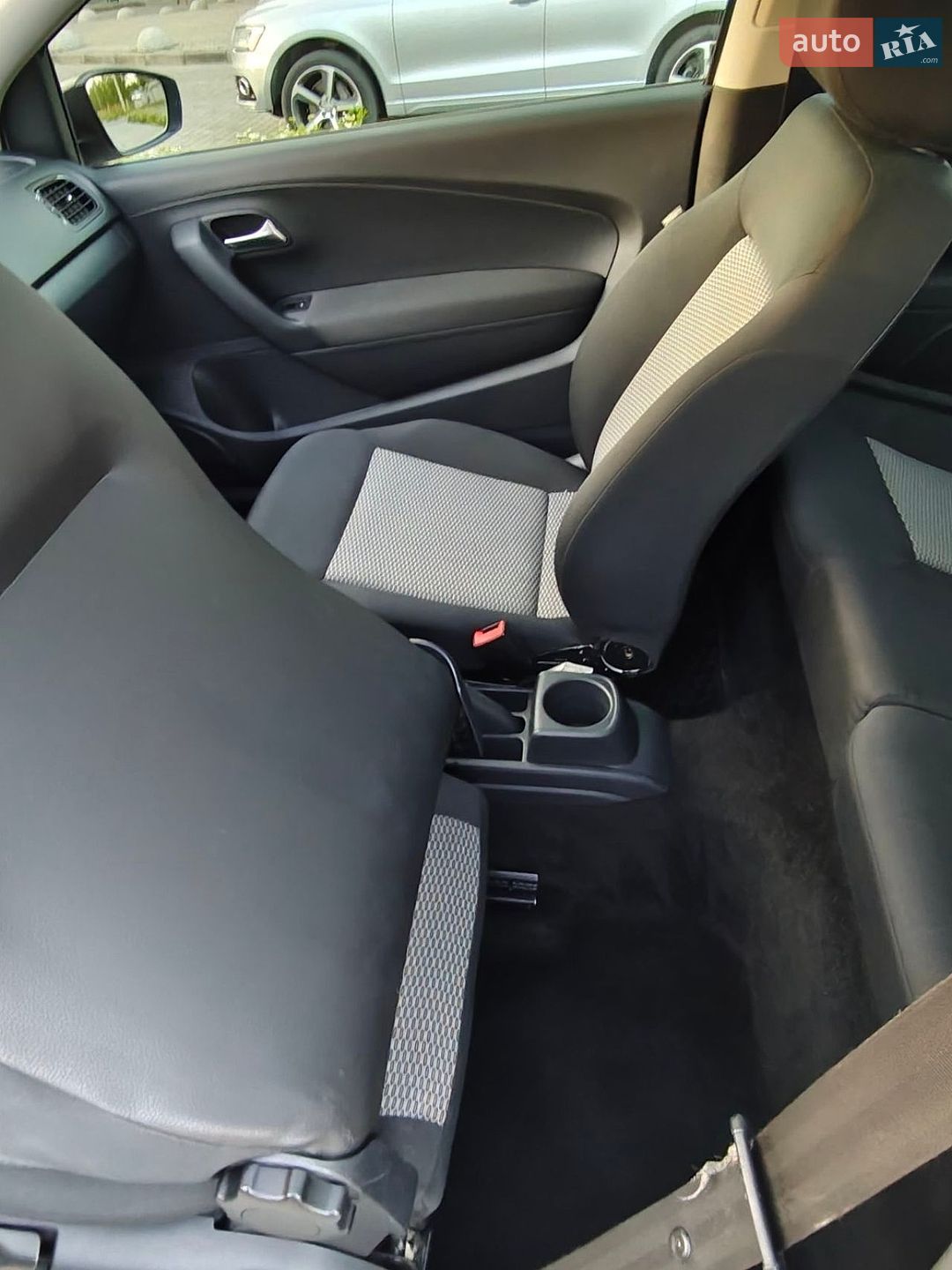 Volkswagen Polo 2013 VIN WVWZZZ6RZEY031165 фото оголошення 11 з 14