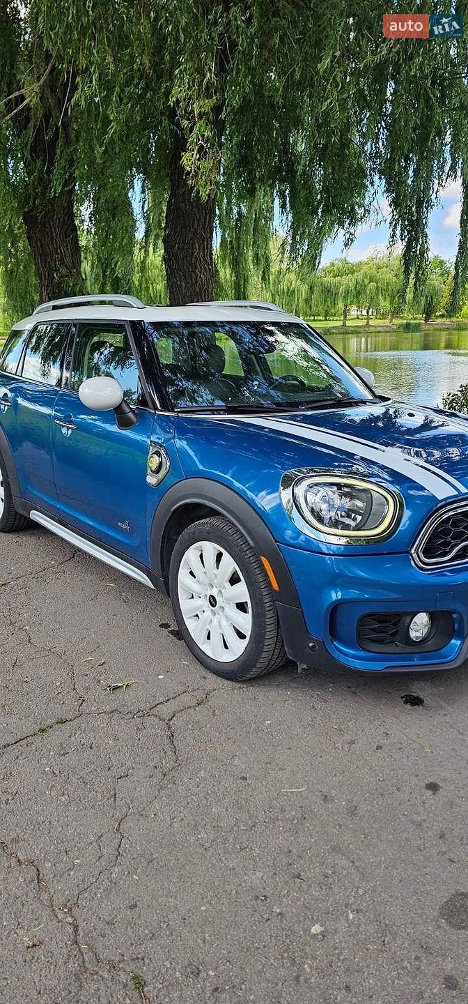 Mini Countryman 2019 VIN WMZYU7C5XK3F94740 фото оголошення 17 з 33