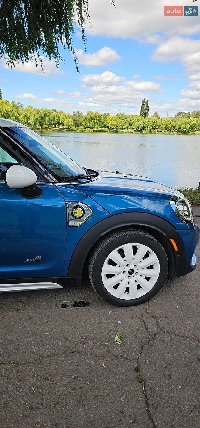 Mini Countryman 2019 VIN WMZYU7C5XK3F94740 фото оголошення 16 з 33
