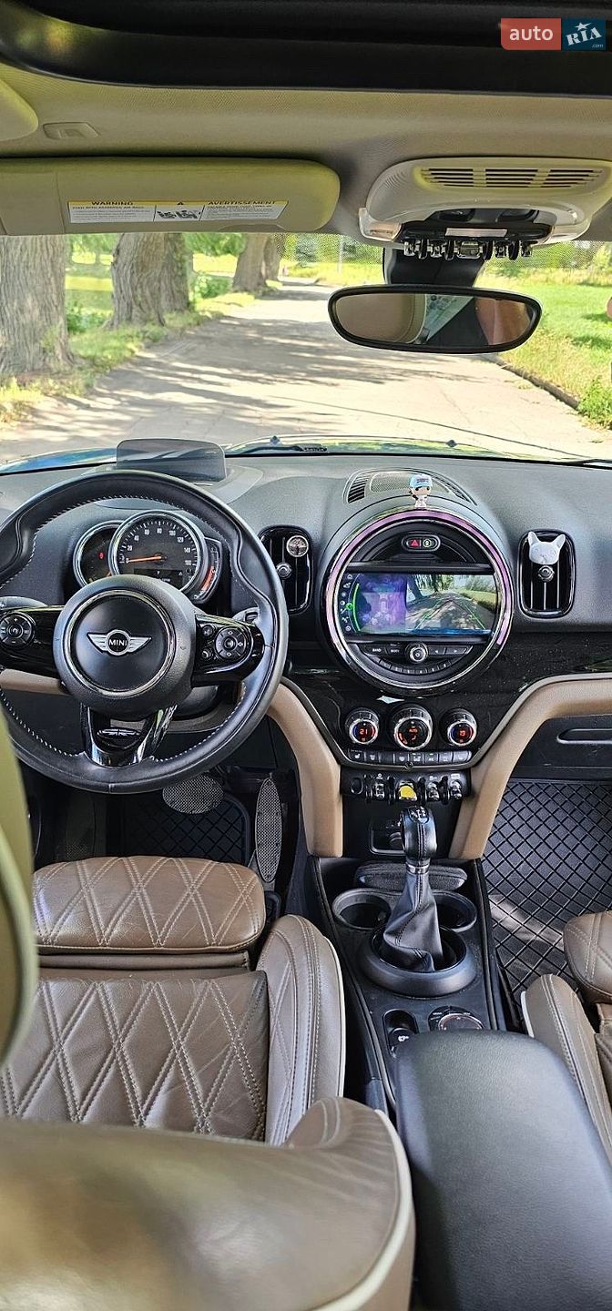 Mini Countryman 2019 VIN WMZYU7C5XK3F94740 фото оголошення 30 з 33