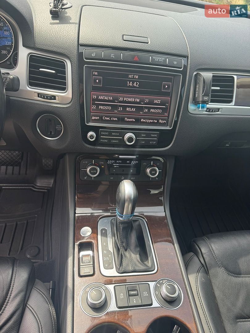 Volkswagen Touareg 2016 VIN WVGZZZ7PZHD010663 фото оголошення 7 з 18
