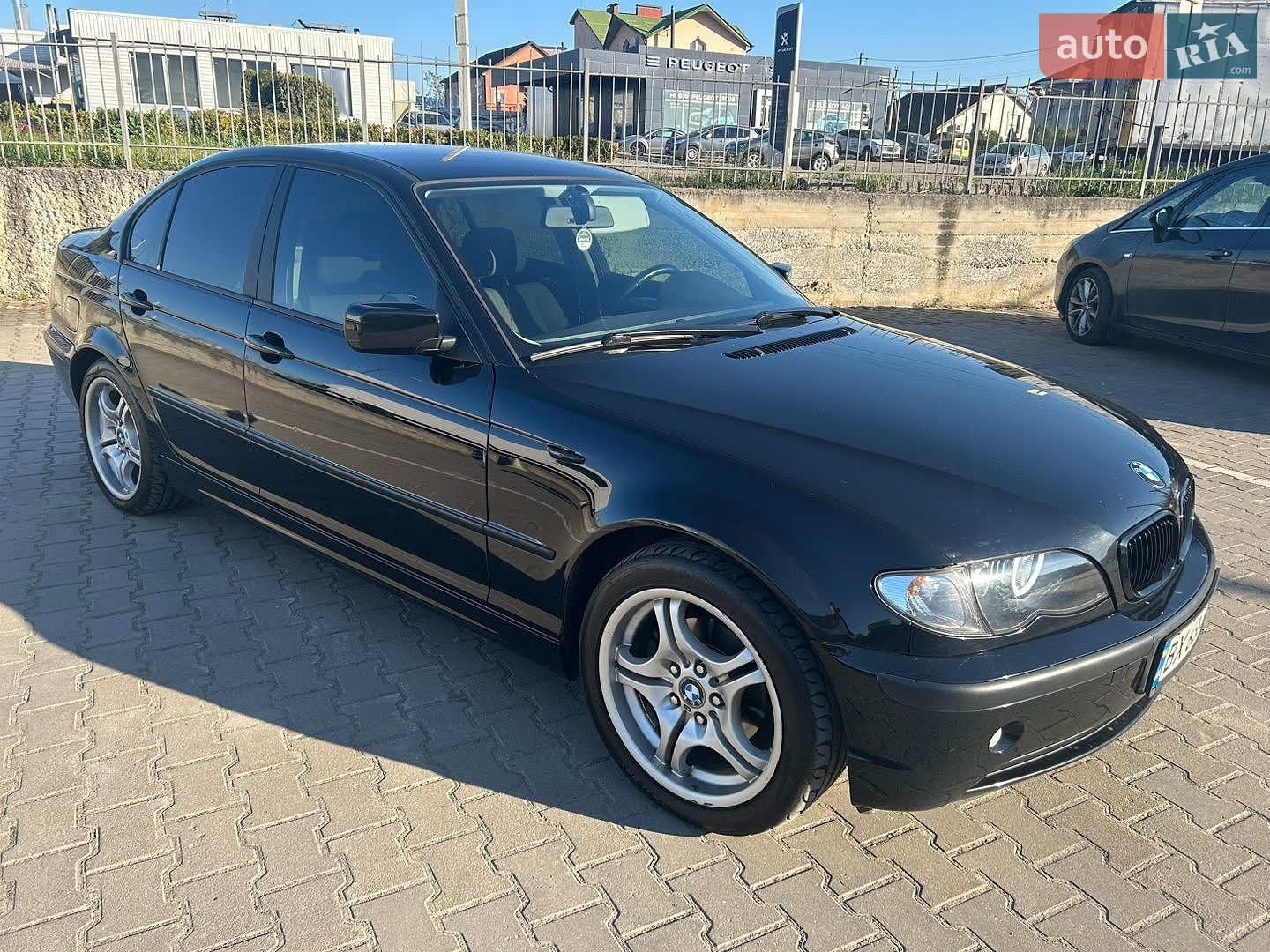 BMW 3 Series 2004 VIN WBAAY31000JR54753 фото оголошення 4 з 21