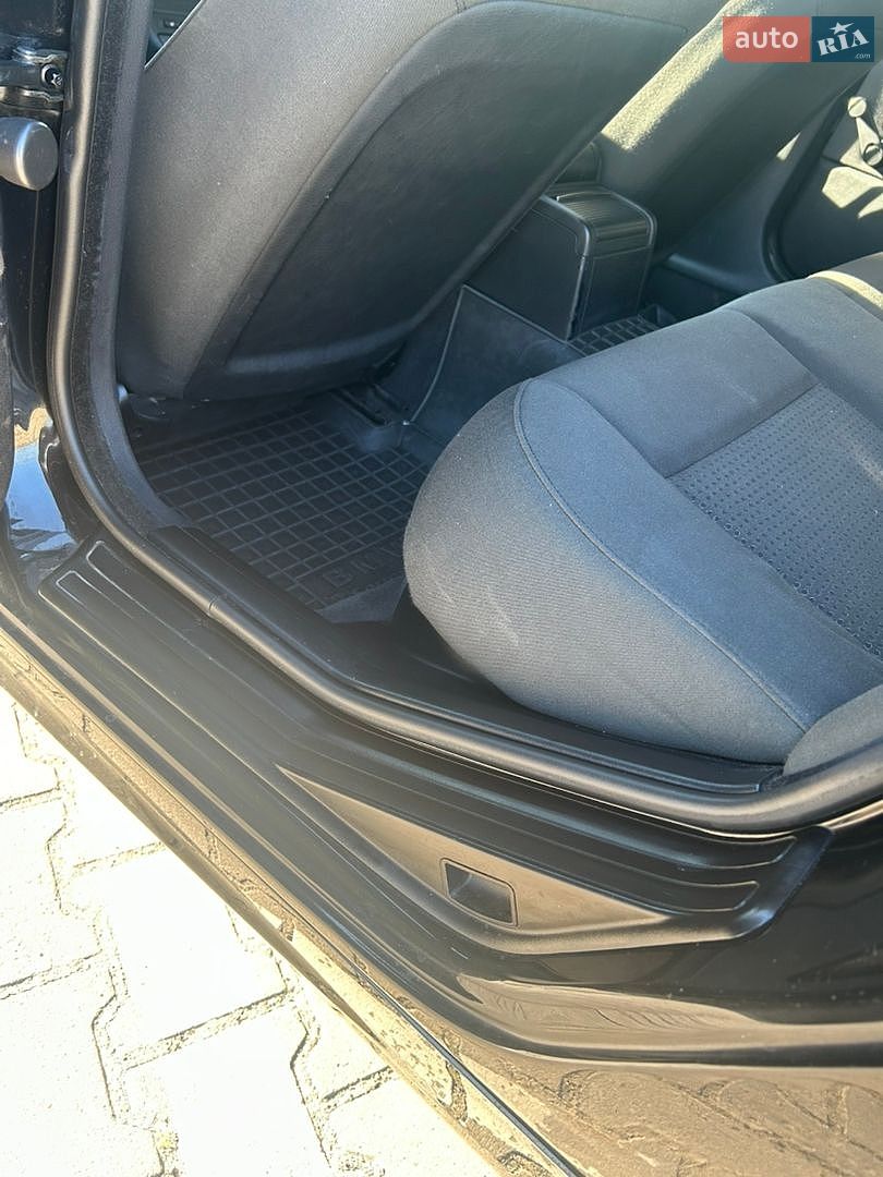 BMW 3 Series 2004 VIN WBAAY31000JR54753 фото оголошення 11 з 21