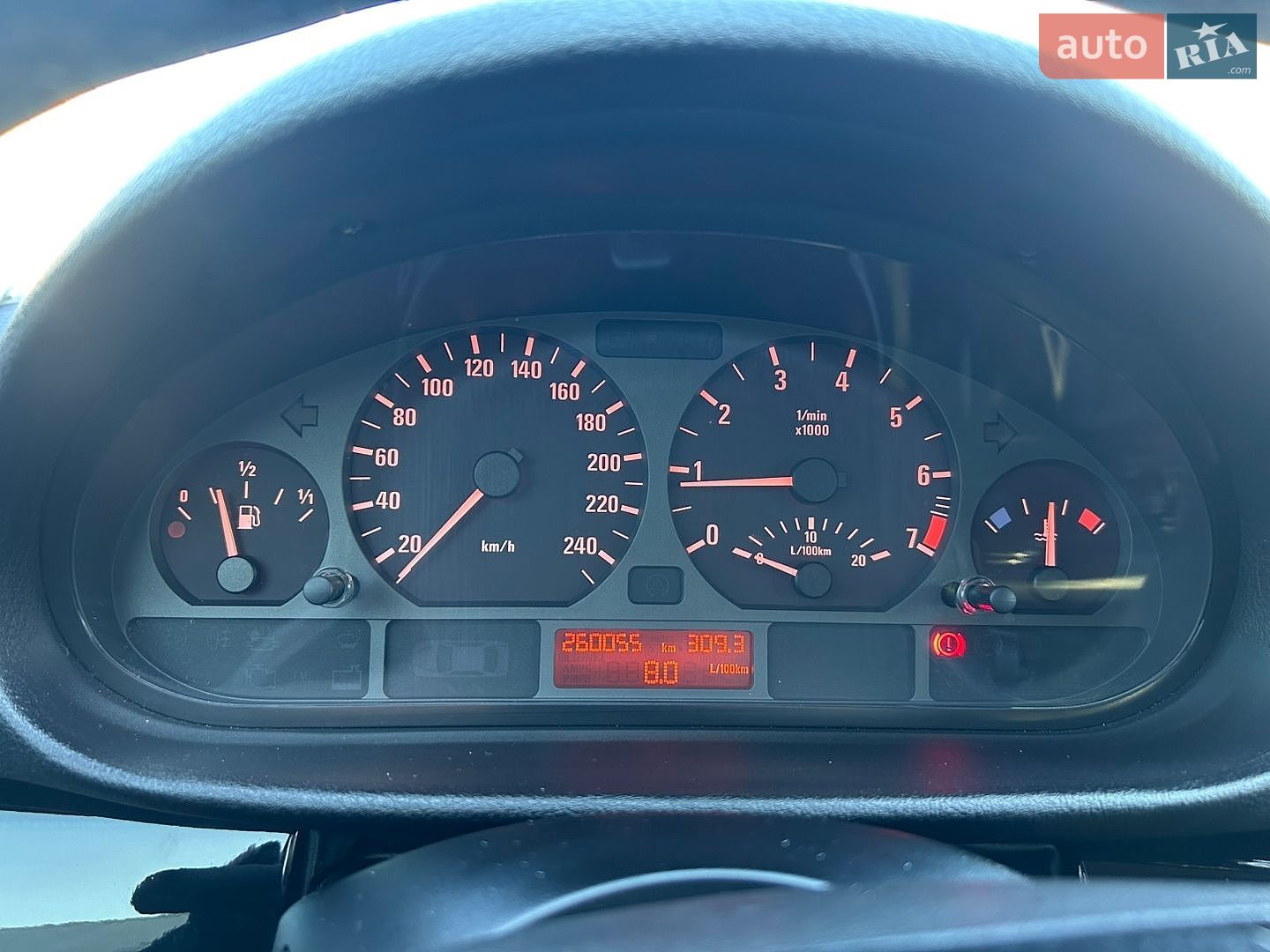 BMW 3 Series 2004 VIN WBAAY31000JR54753 фото оголошення 16 з 21