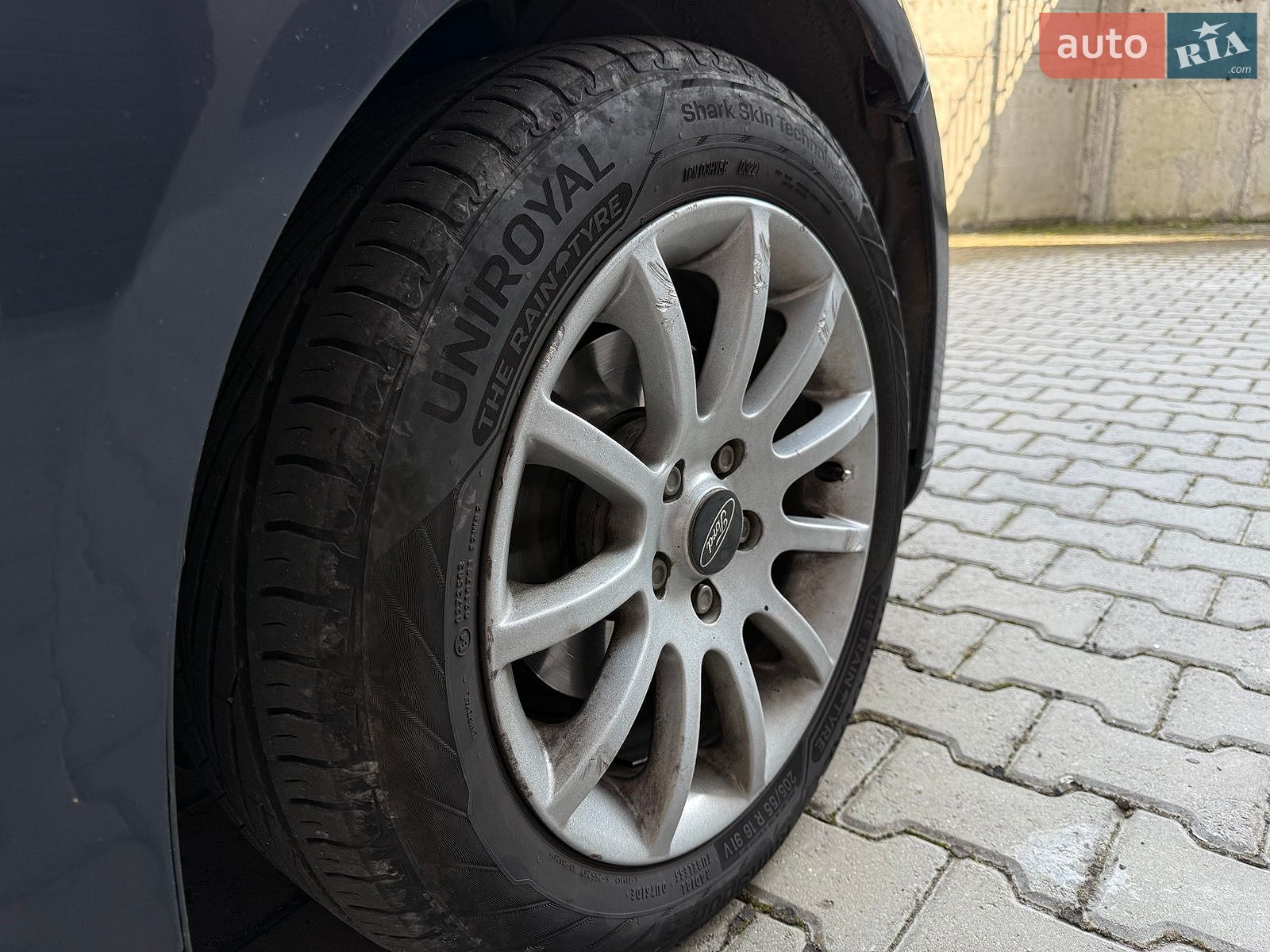 Ford Focus 2012 VIN WF0KXXGCBKCS12734 фото оголошення 4 з 37