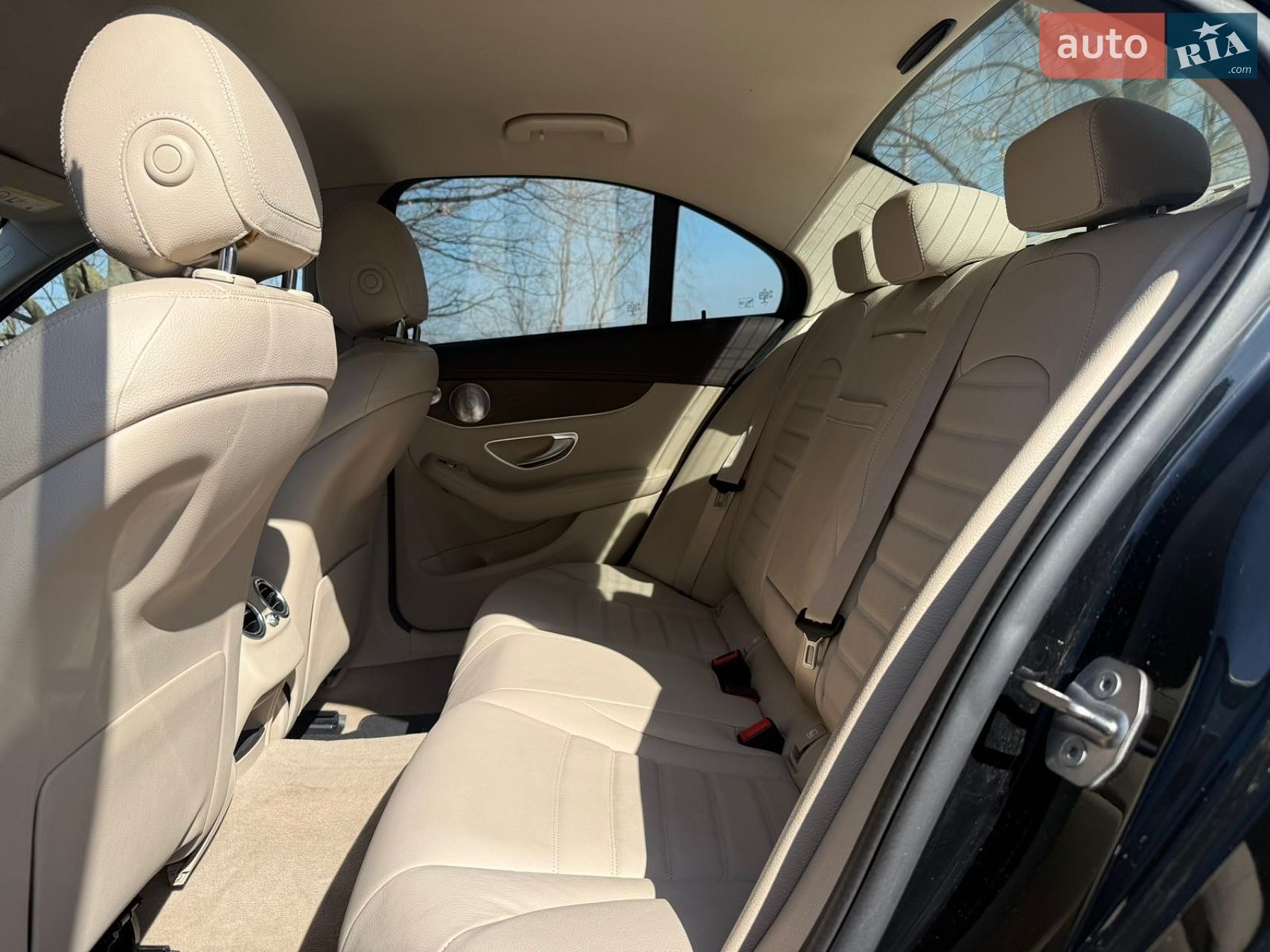 Mercedes-Benz C-Class 2016 VIN WDD2050051F403076 фото оголошення 12 з 19