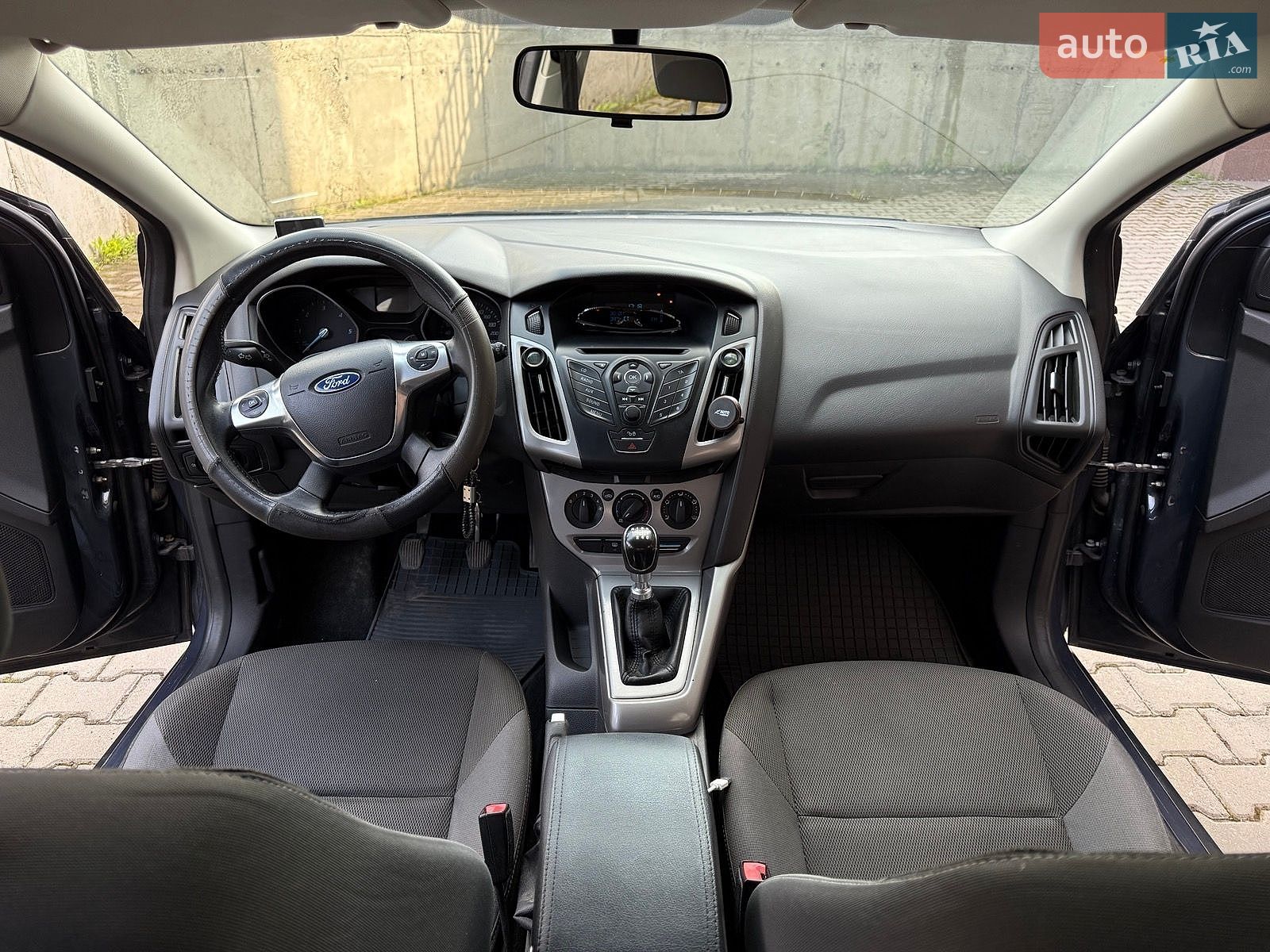 Ford Focus 2012 VIN WF0KXXGCBKCS12734 фото оголошення 13 з 37