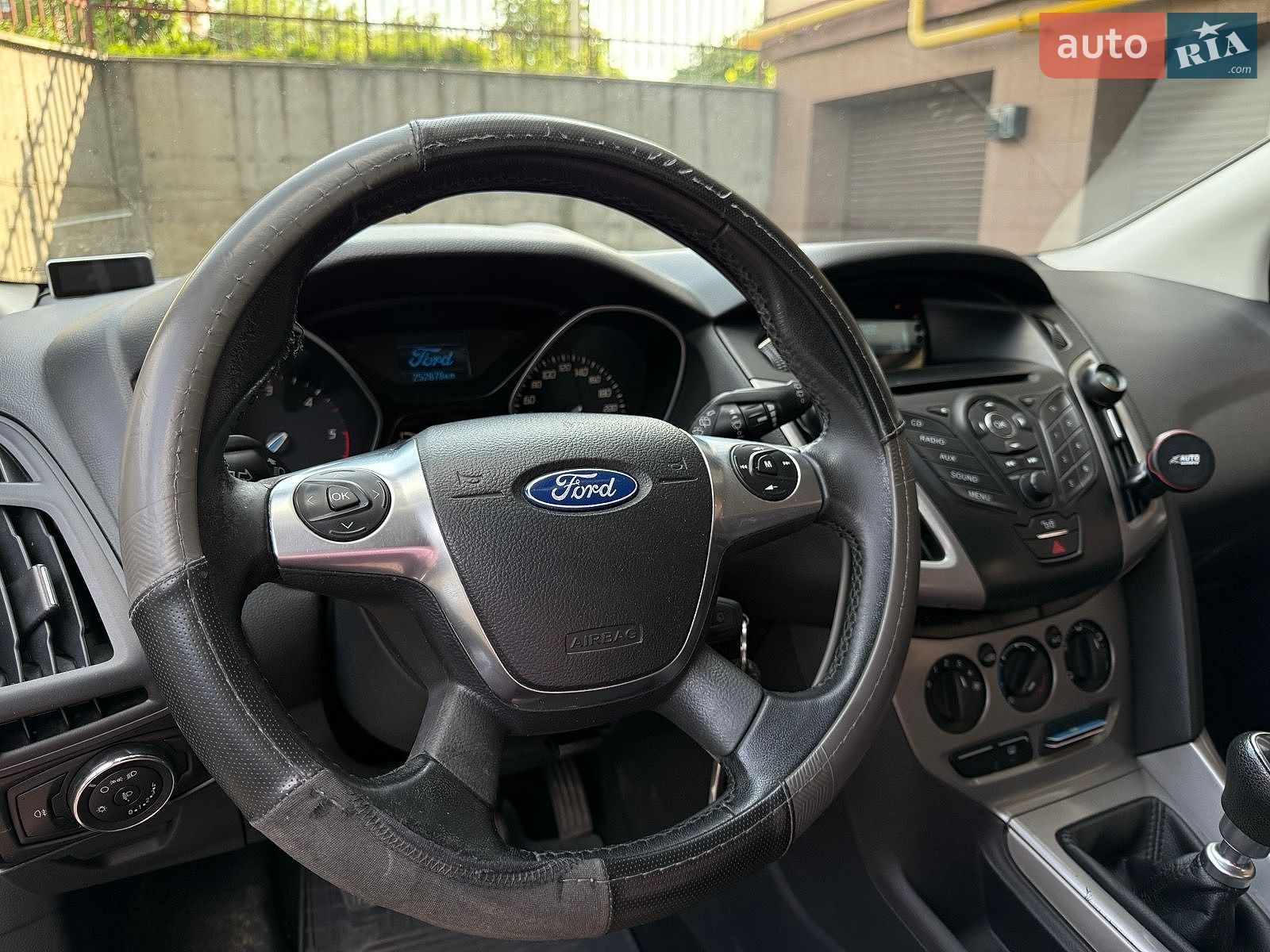 Ford Focus 2012 VIN WF0KXXGCBKCS12734 фото оголошення 21 з 37