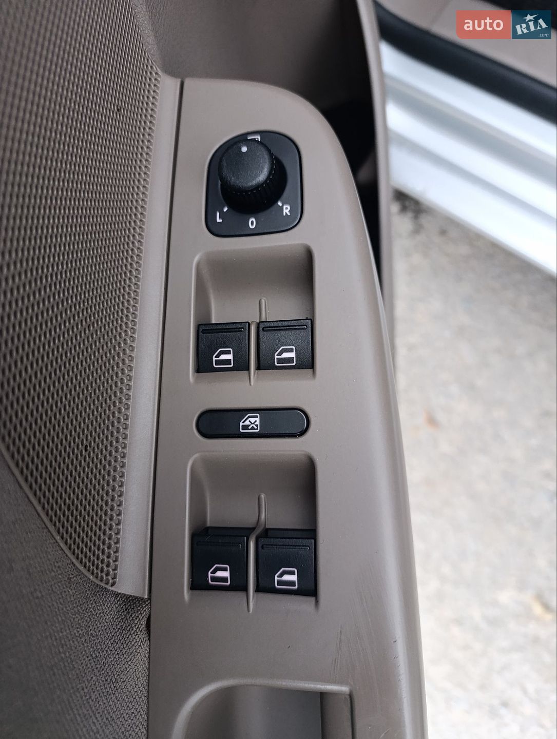 Volkswagen Golf 2007 VIN WVWZZZ1KZ8P053120 фото оголошення 12 з 18
