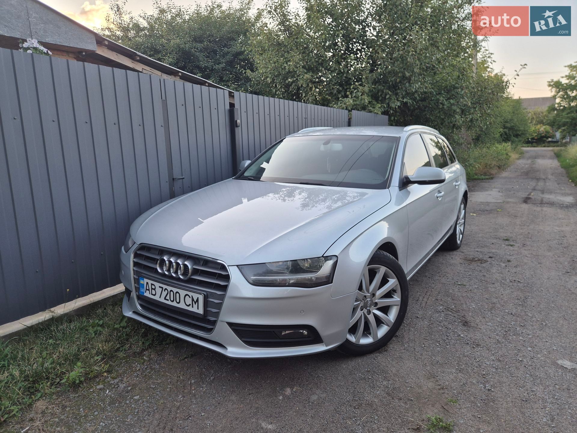 Audi A4 2013 VIN WAUZZZ8K1EA011997 фото оголошення 2 з 14