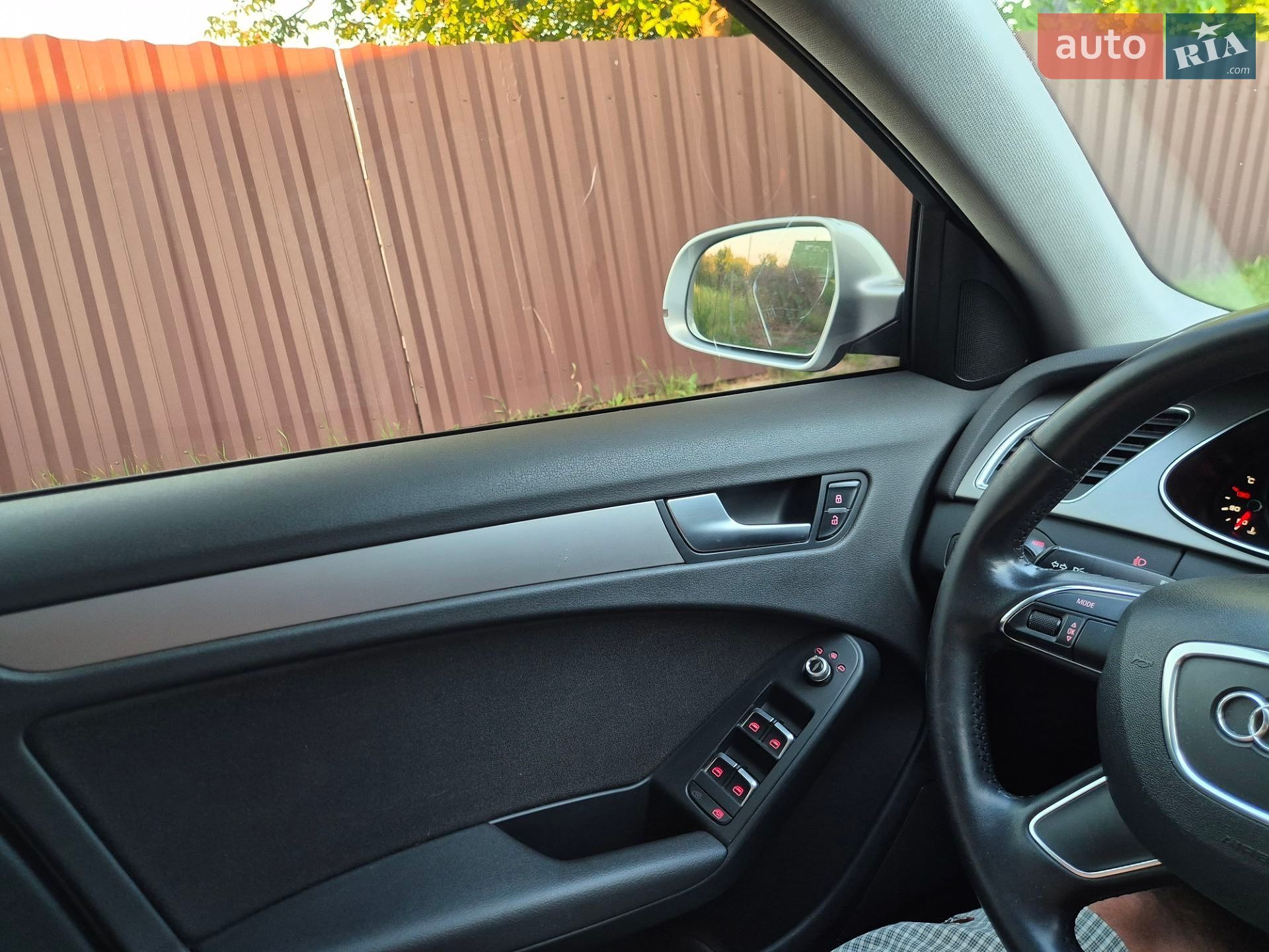 Audi A4 2013 VIN WAUZZZ8K1EA011997 фото оголошення 12 з 14