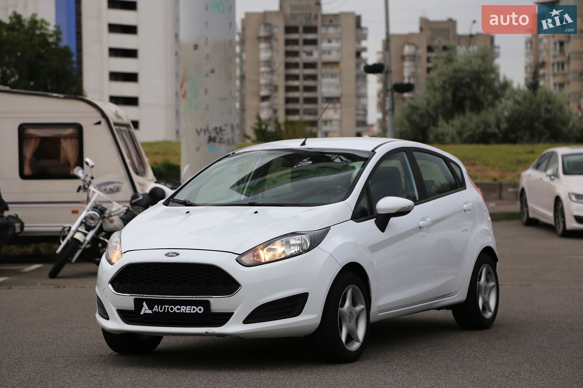Ford Fiesta 2016 VIN WF0DXXGAKDGS42578 фото оголошення 3 з 21