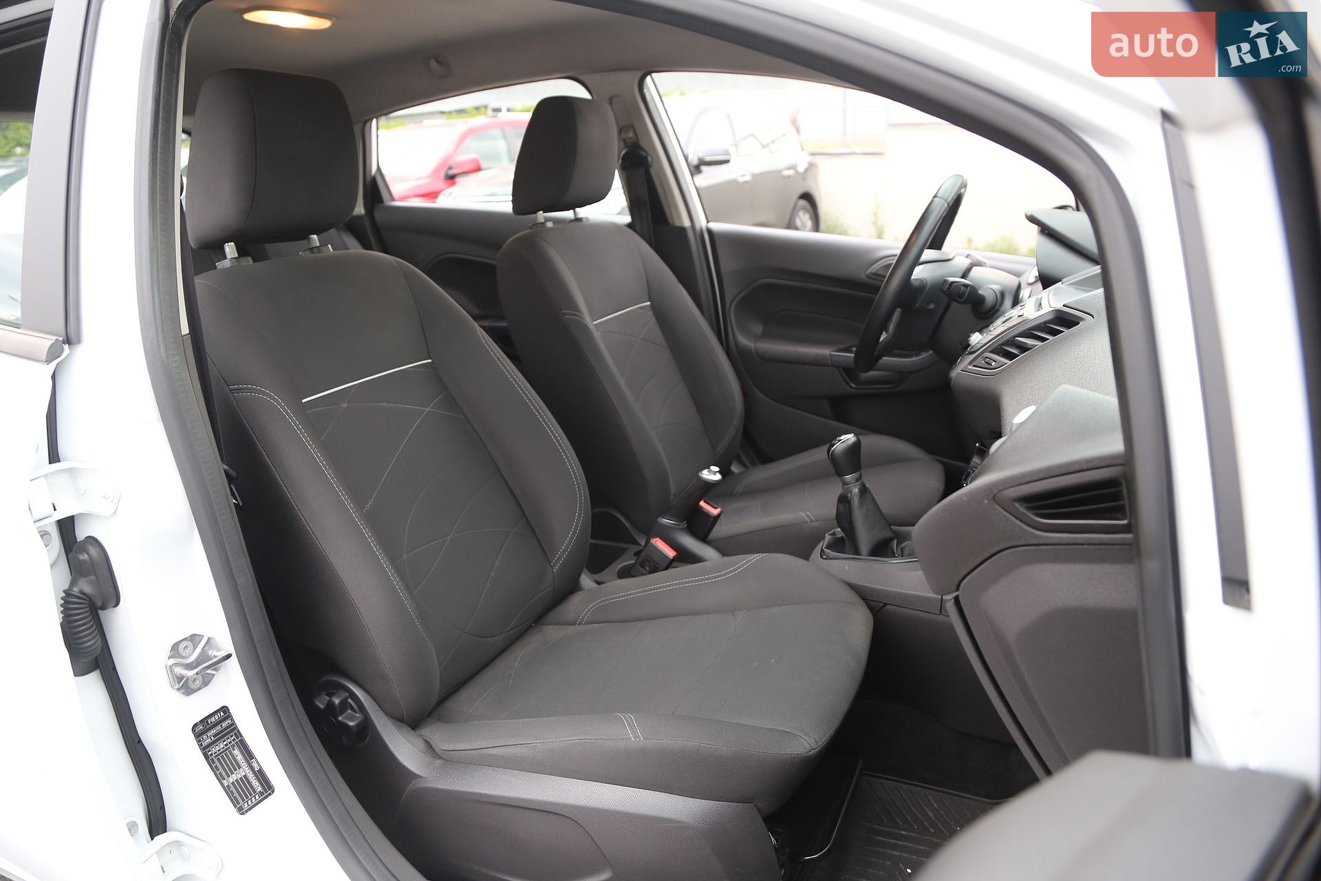 Ford Fiesta 2016 VIN WF0DXXGAKDGS42578 фото оголошення 11 з 21