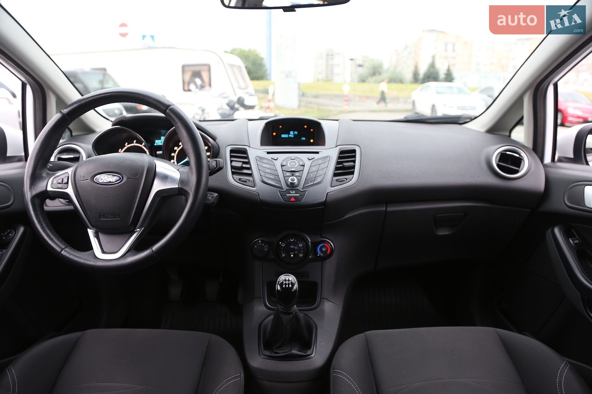Ford Fiesta 2016 VIN WF0DXXGAKDGS42578 фото оголошення 13 з 21