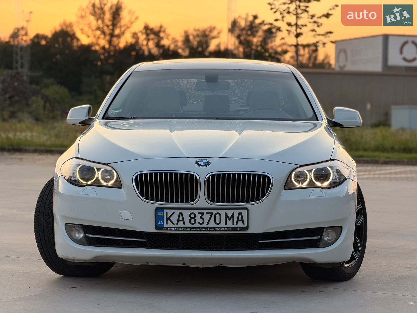 BMW 5 Series 2013 VIN WBAXH5C50DD110716 фото оголошення 2 з 31