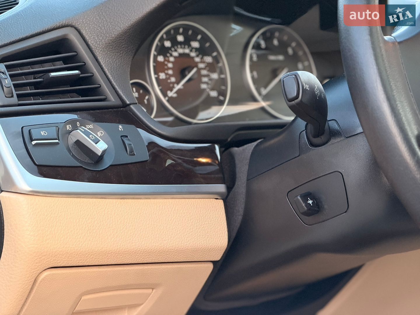 BMW 5 Series 2013 VIN WBAXH5C50DD110716 фото оголошення 17 з 31