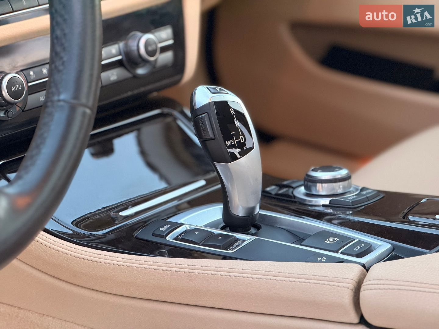 BMW 5 Series 2013 VIN WBAXH5C50DD110716 фото оголошення 18 з 31