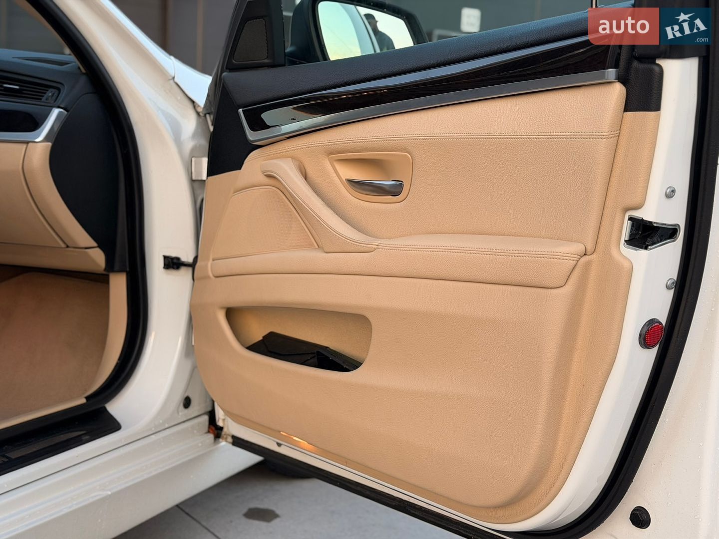 BMW 5 Series 2013 VIN WBAXH5C50DD110716 фото оголошення 23 з 31