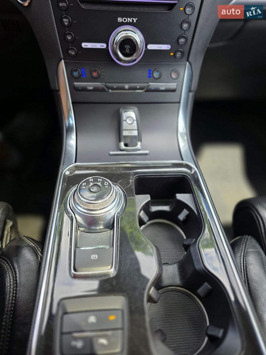 Ford Galaxy 2019 VIN WF0KXXWPCKKD58667 фото оголошення 19 з 34