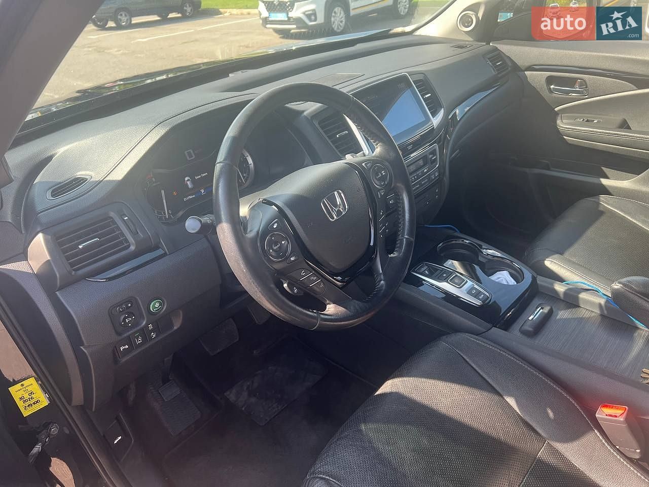 Honda Pilot 2017 VIN 5FNYF6H02HB055250 фото оголошення 6 з 12