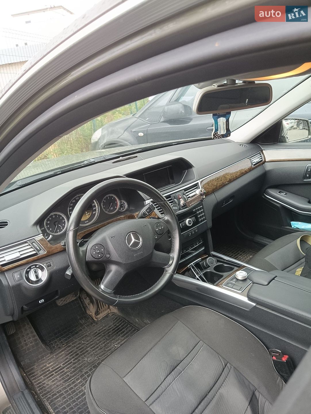Mercedes-Benz E-Class 2012 VIN WDD2120051A589510 фото оголошення 6 з 7