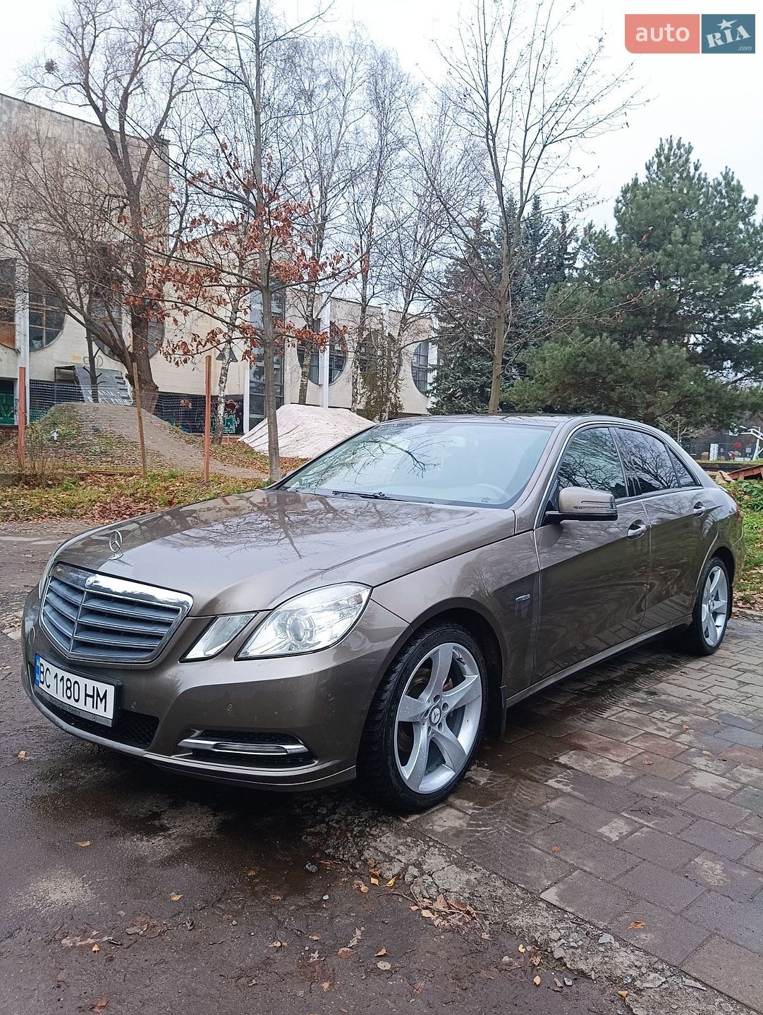Mercedes-Benz E-Class 2012 VIN WDD2120051A589510 фото оголошення 4 з 7