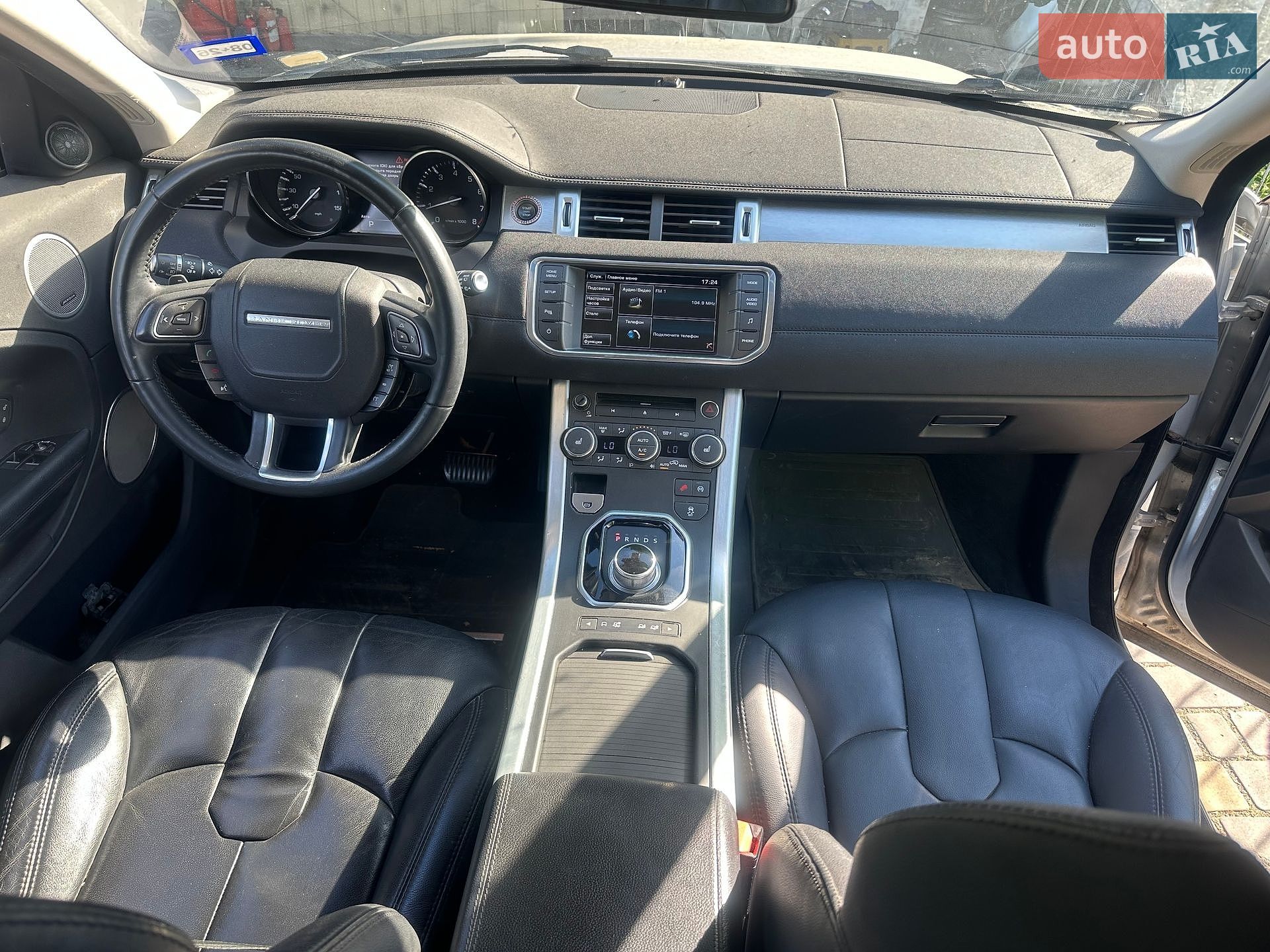 Land Rover Range Rover Evoque 2015 VIN SALVP1BGXFH050411 фото оголошення 2 з 11