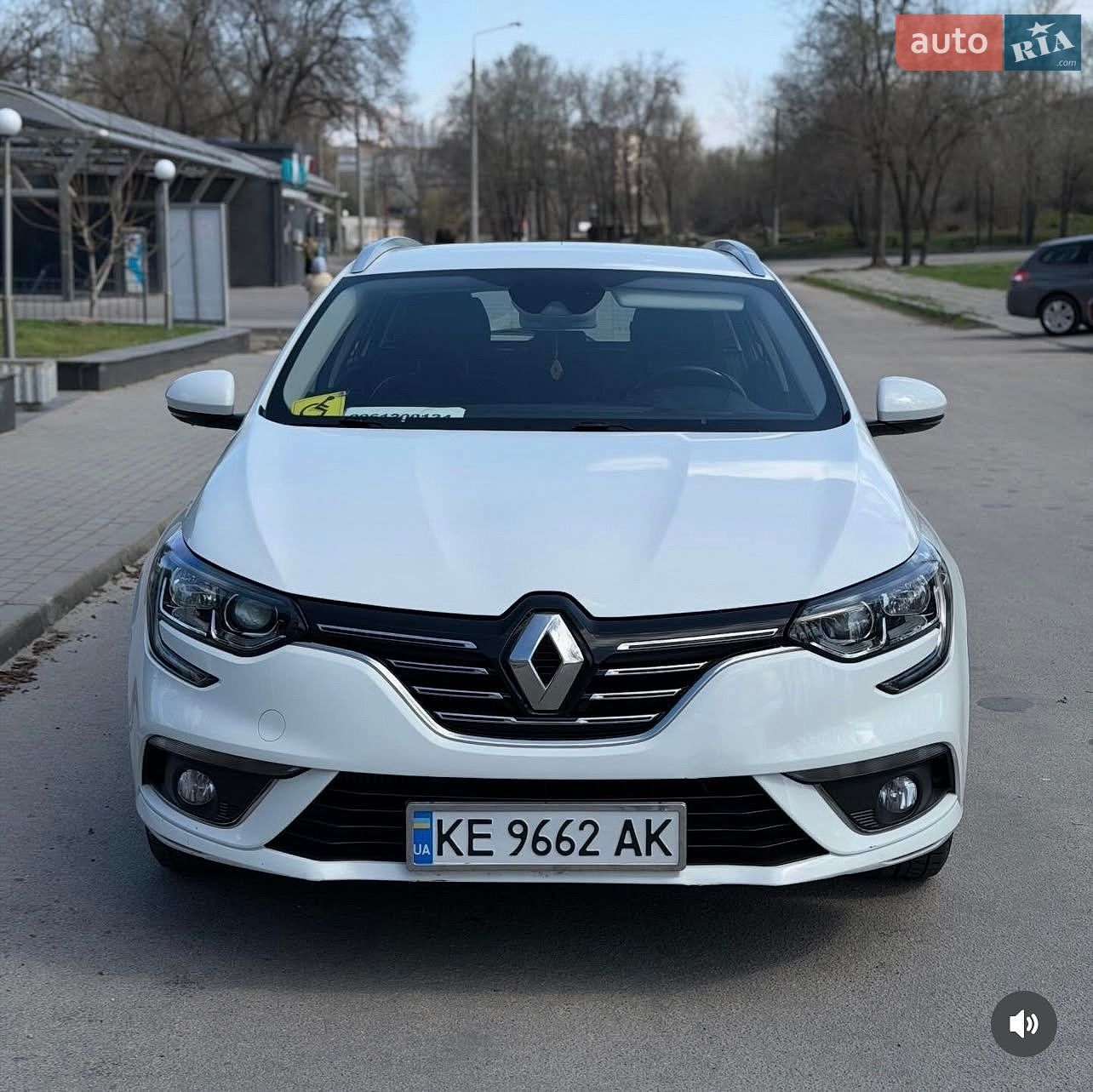 Renault Megane 2017 VIN VF1RFB00858677841 фото оголошення 2 з 21
