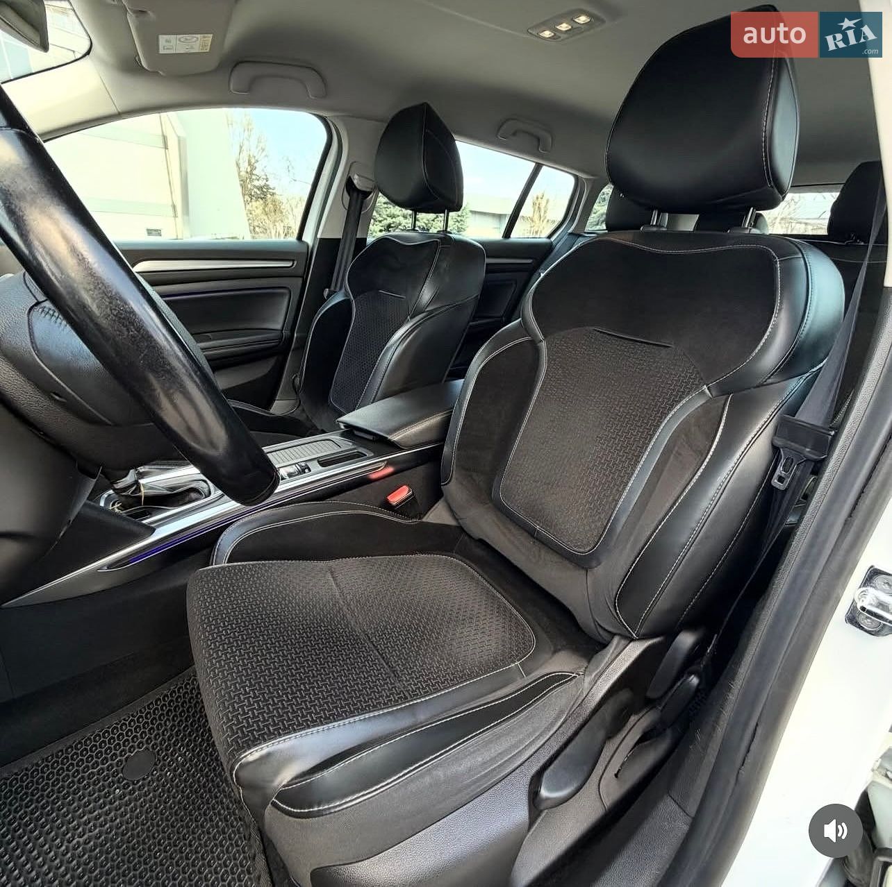 Renault Megane 2017 VIN VF1RFB00858677841 фото оголошення 11 з 21