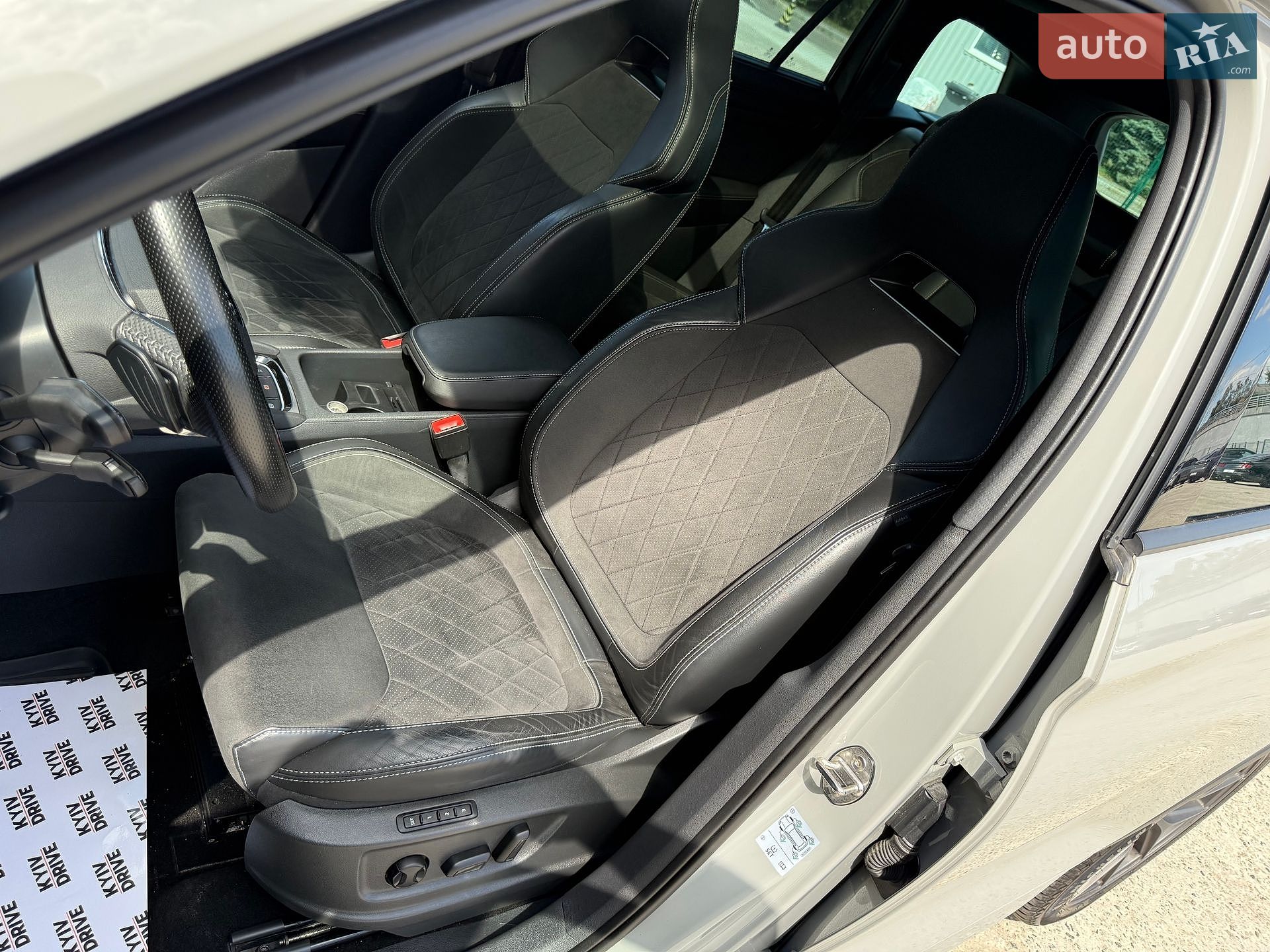 Skoda Kodiaq 2022 VIN TMBLD9NS0NB400569 фото оголошення 31 з 51