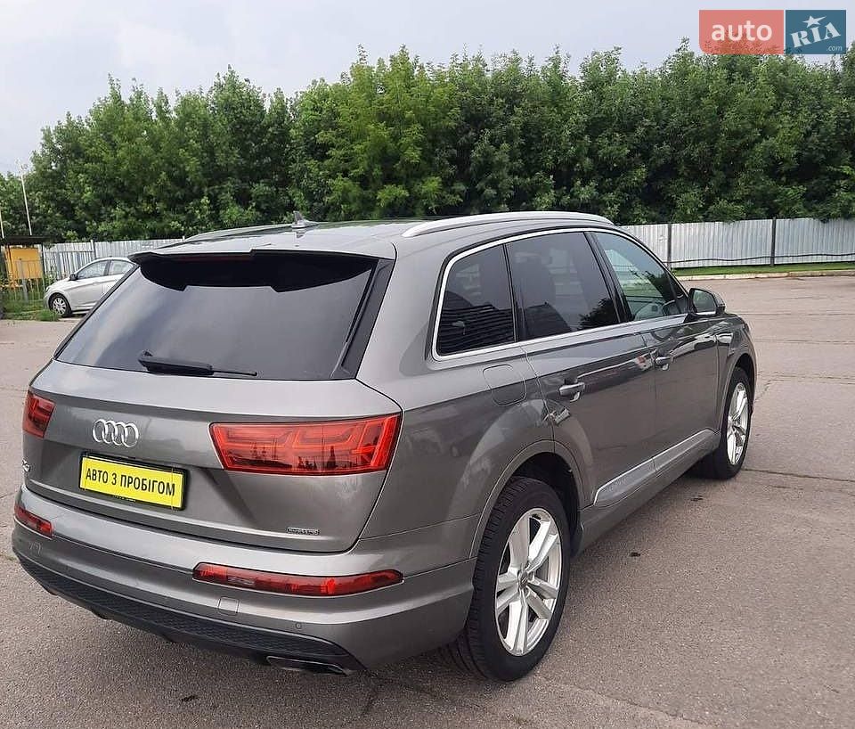 Audi Q7 2016 VIN WA1WAAF74HD016475 фото оголошення 5 з 22
