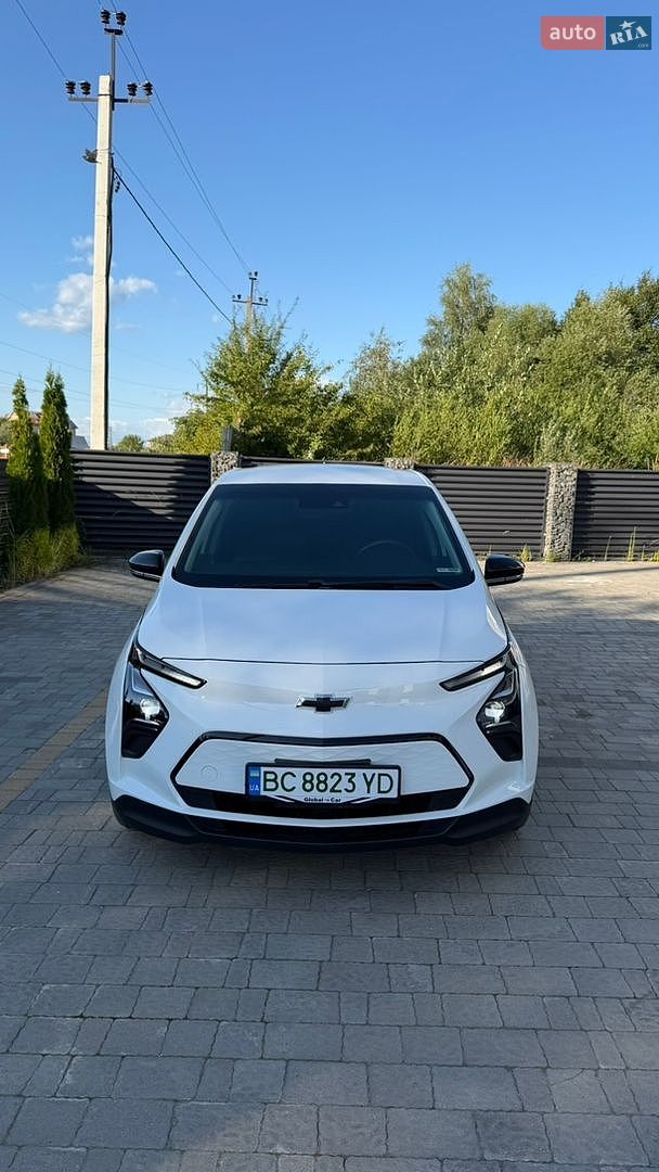 Chevrolet Bolt EV 2021 VIN 1G1FW6S05N4118403 фото оголошення 2 з 29