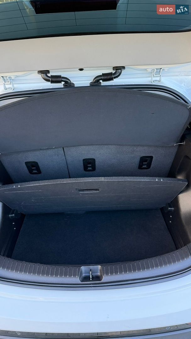 Chevrolet Bolt EV 2021 VIN 1G1FW6S05N4118403 фото оголошення 24 з 29