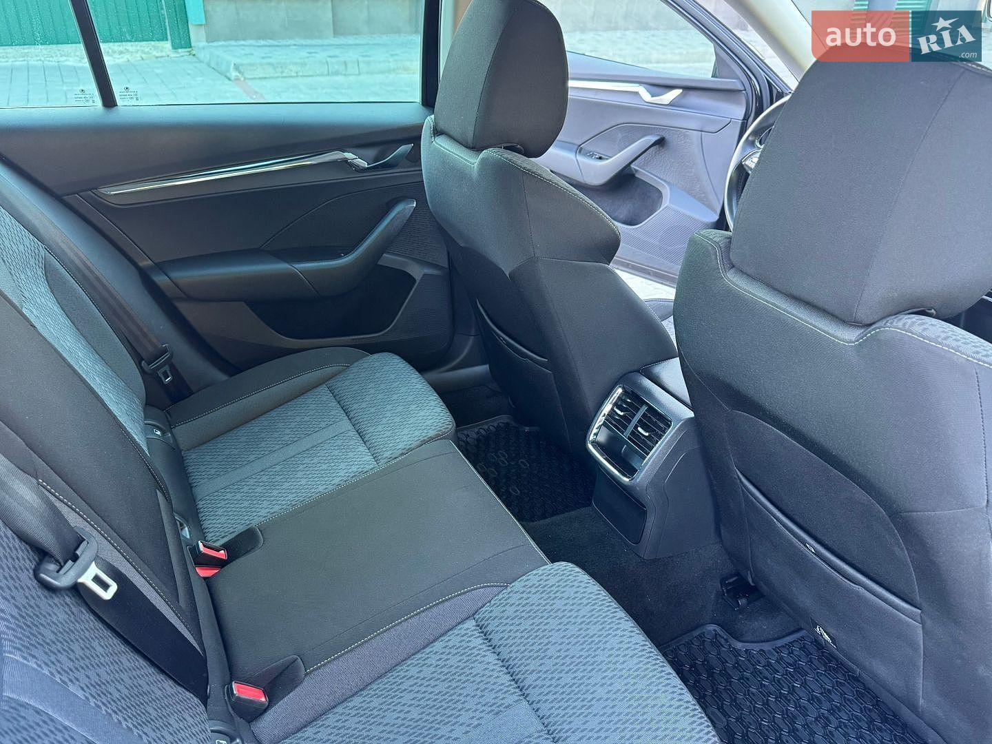 Skoda Octavia 2020 VIN TMBJJ7NX1MY028803 фото оголошення 19 з 25