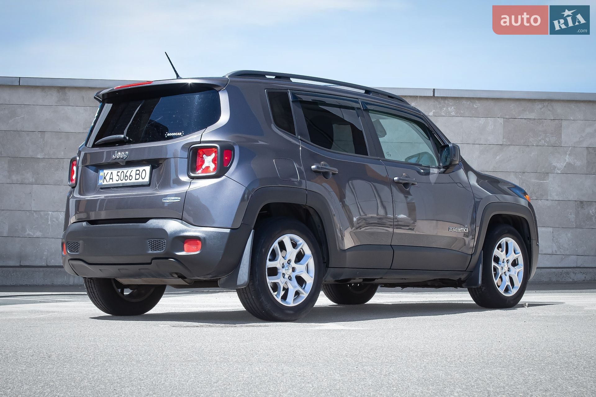 Jeep Renegade 2016 VIN ZACCJABB8HPE94306 фото оголошення 4 з 34
